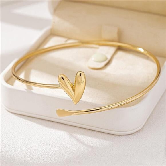 18K Gold-Plated Heart Adjustable Open Bracelet - Picture 1 of 5